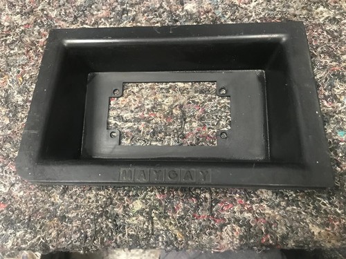 Maygay coin entry - coin, bezel